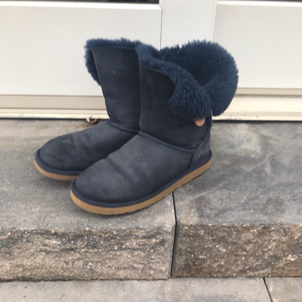 Navy blue uggs